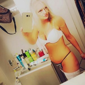 Noémie - rencontre-Cougar-Cherbourg-en-Cotentin