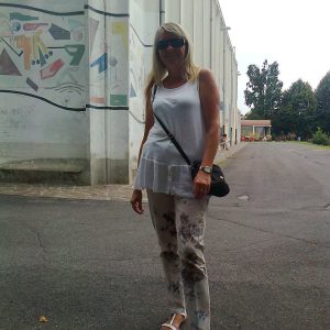Je cherche une soirée chaude à Pessac Emilie - rencontre-Cougar-Pessac