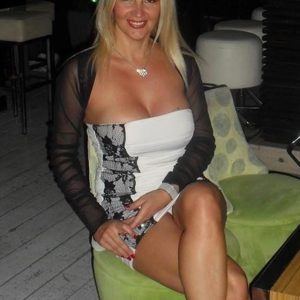 Réservée, Végétale, Patient Elisa - rencontre-Milf-Angers